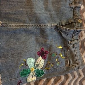 Gap Jean skirt Size 2 with flower detailing